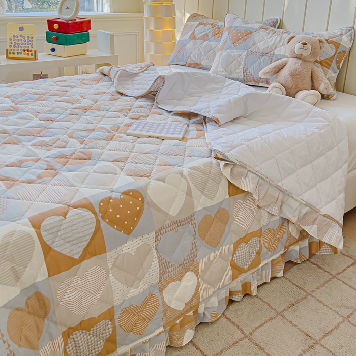 91家纺网 家纺一手货源 找家纺 U品汇 2025新品A类全棉夹棉床盖纯棉100%棉绗缝三件套炕垫褥子13372 G开心日记