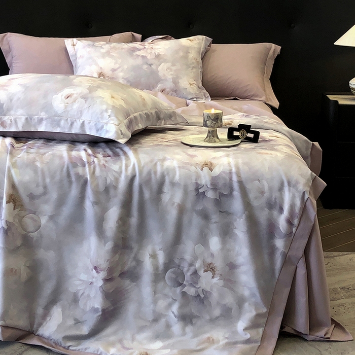 91家纺网 家纺一手货源 找家纺 立奥被业 2025新款雪纺纱夏被超柔数码印花夏被雪纺夏凉被 慕妆-灰紫