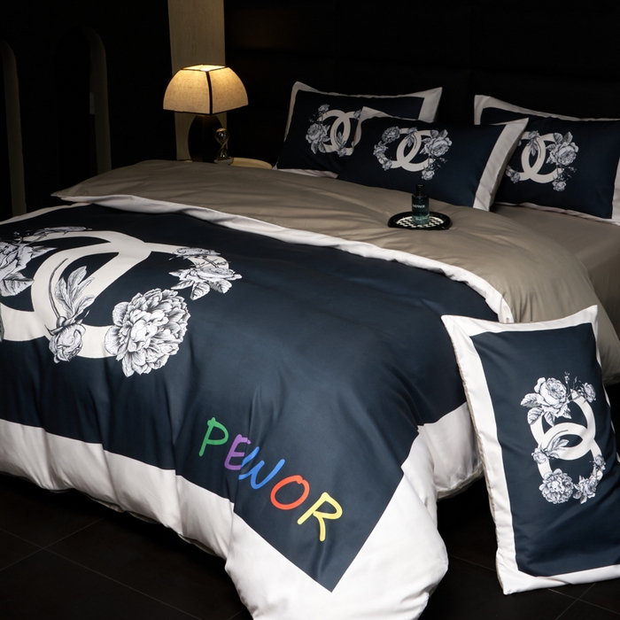 91家纺网 家纺一手货源 找家纺 花沐 2025新款轻奢潮牌亲肤棉纯棉四件套 黑香花