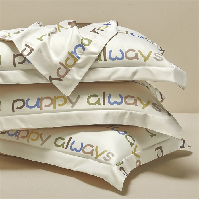 91家纺网 家纺一手货源 找家纺 笙意家纺 2025新款水洗真丝数码印花卡通枕套 泰迪狗