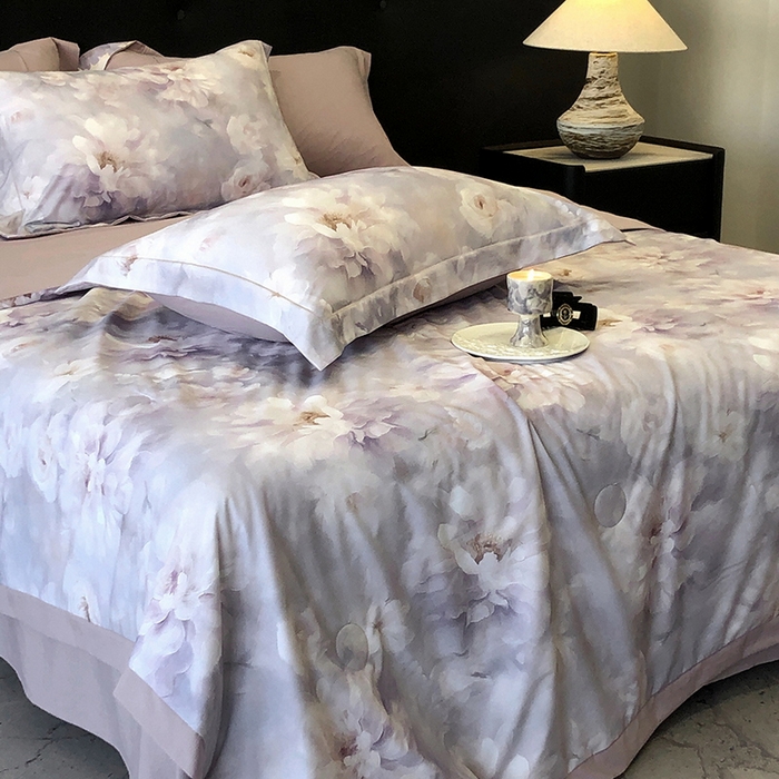 91家纺网 家纺一手货源 找家纺 立奥被业 2025新款雪纺纱夏被超柔数码印花夏被雪纺夏凉被 慕妆-灰紫