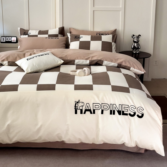 91家纺网 家纺一手货源 找家纺 （总）娜娜 2025新款全棉拼接条纹绣花四件套 