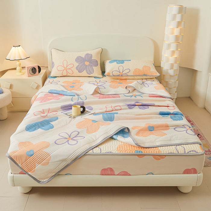 91家纺网 家纺一手货源 找家纺 伊人坊 2025新款A类凉感丝乳胶床笠凉席三件套 缤纷花季