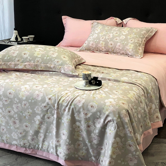 91家纺网 家纺一手货源 找家纺 立奥被业 2025新款雪纺纱夏被超柔数码印花夏被雪纺夏凉被 杏芙里-水粉