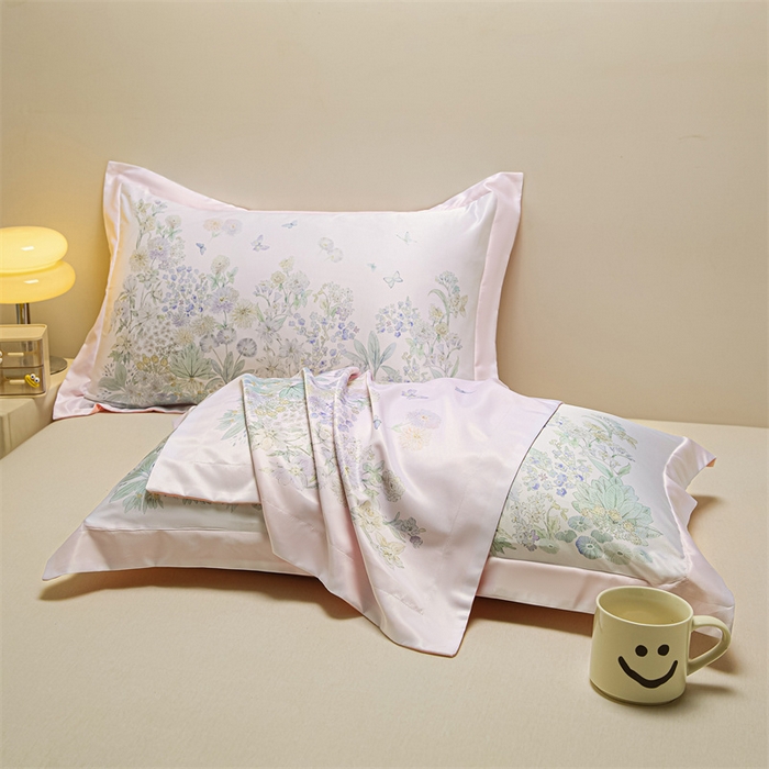 91家纺网 家纺一手货源 找家纺 笙意家纺 2025新款水洗真丝数码印花卡通枕套 游园