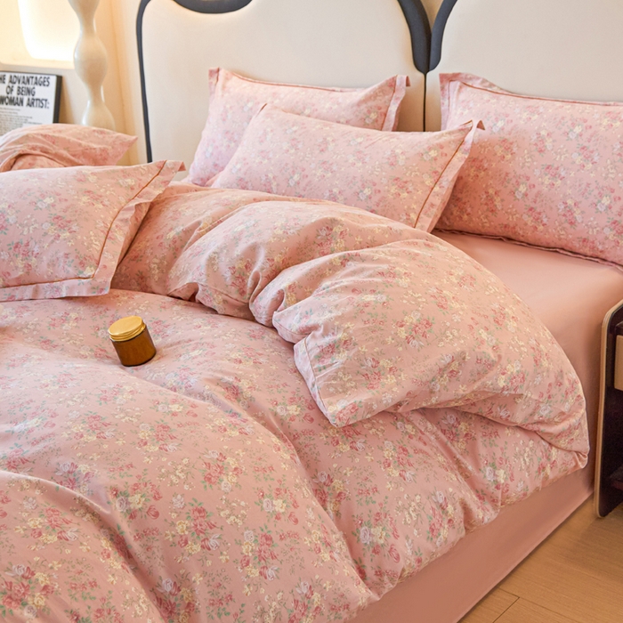 91家纺网 家纺一手货源 找家纺 首爱家纺 2025新款全棉四件套小清新人字纹四件套纯棉四件套 初晴花语