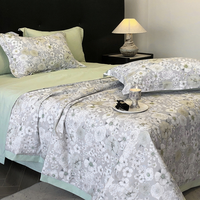 91家纺网 家纺一手货源 找家纺 立奥被业 2025新款雪纺纱夏被超柔数码印花夏被雪纺夏凉被 觅清-浅绿