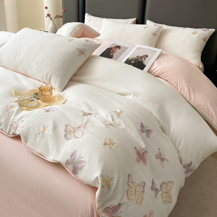 91家纺网 家纺一手货源 找家纺 （总）逸尚阁 2025新款水洗磨毛刺绣四件套--七彩蝴蝶系列(提供买家秀)