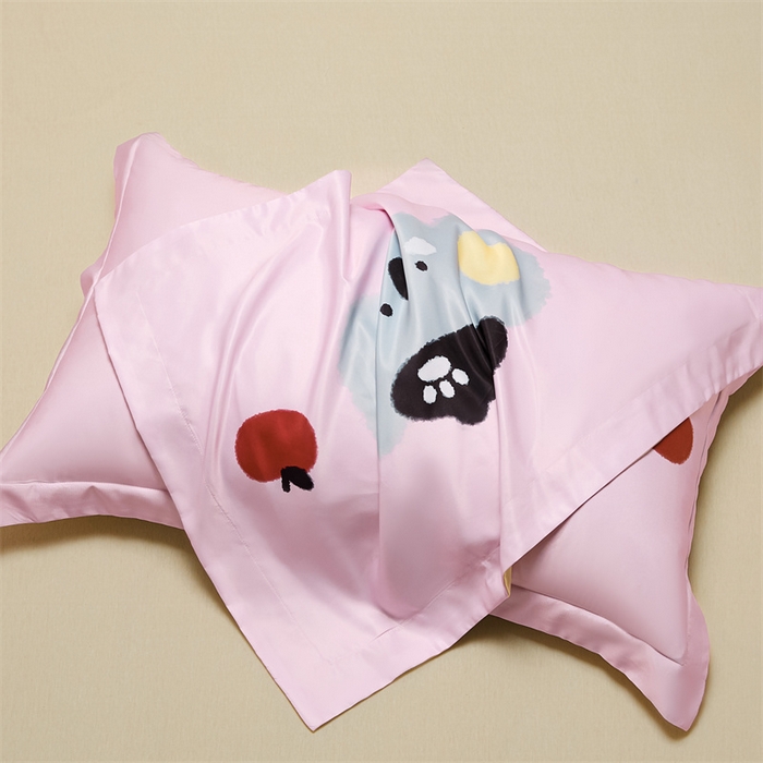 91家纺网 家纺一手货源 找家纺 笙意家纺 2025新款水洗真丝数码印花卡通枕套 考拉