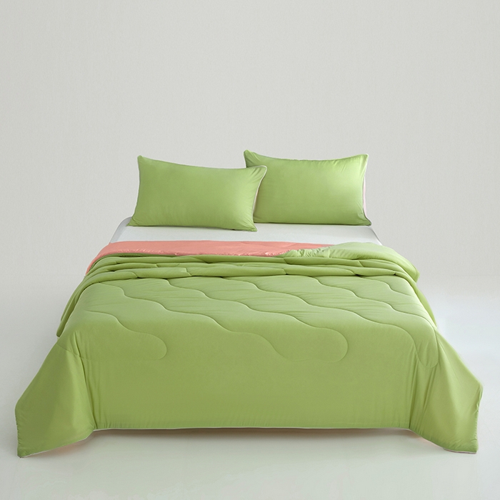 91家纺网 家纺一手货源 找家纺 米米儿家纺 2025新款跨境电商凉感丝夏被西瓜空调被 冰川蓝粉