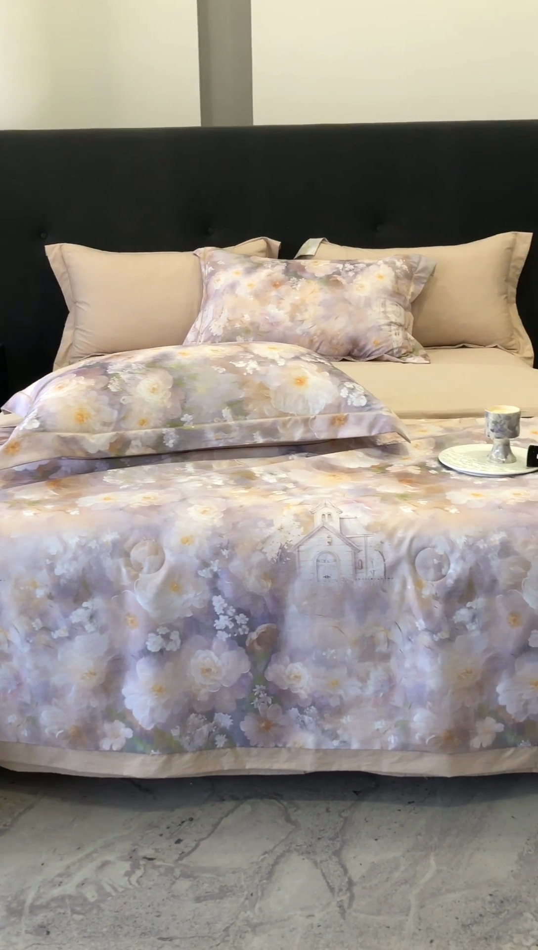 91家纺网 家纺一手货源 找家纺 立奥被业 2025新款雪纺纱夏被超柔数码印花夏被雪纺夏凉被 复古花海-浅紫