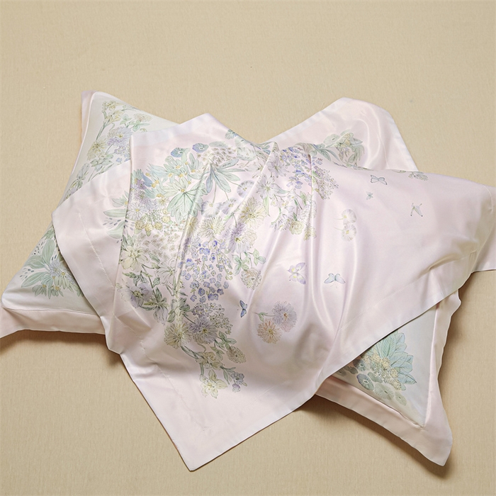 91家纺网 家纺一手货源 找家纺 笙意家纺 2025新款水洗真丝数码印花卡通枕套 游园