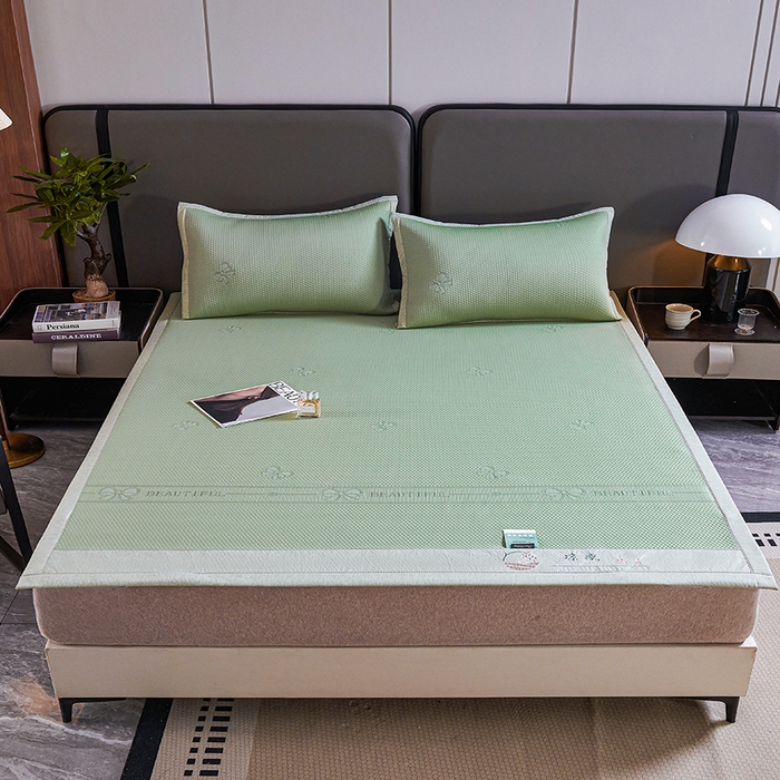 91家纺网 家纺一手货源 找家纺 青雅席业 2025年新款7A抗菌母婴级纯乙纶PE刺绣凉感丝豆豆席 蝴蝶结-绿