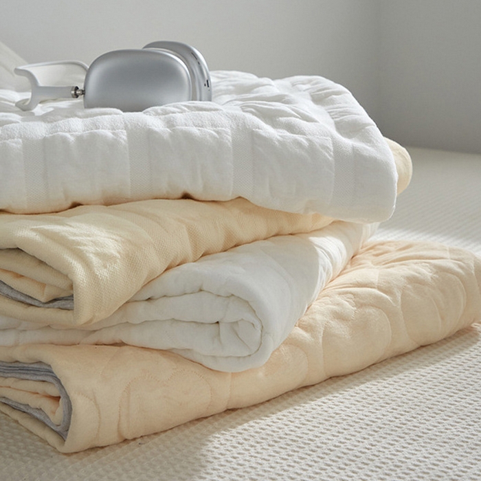 91家纺网 家纺一手货源 找家纺 （总）良品汇馆 日式无印全棉贴身亲肤吸汗透气泡芙夏被提花泡芙夏凉被空调被A类