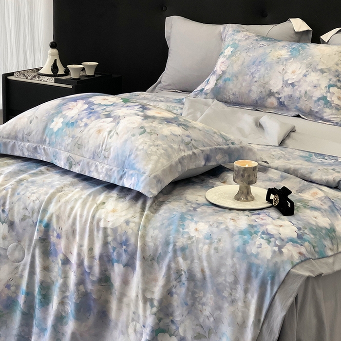 91家纺网 家纺一手货源 找家纺 立奥被业 2025新款雪纺纱夏被超柔数码印花夏被雪纺夏凉被 甜心小姐-浅灰