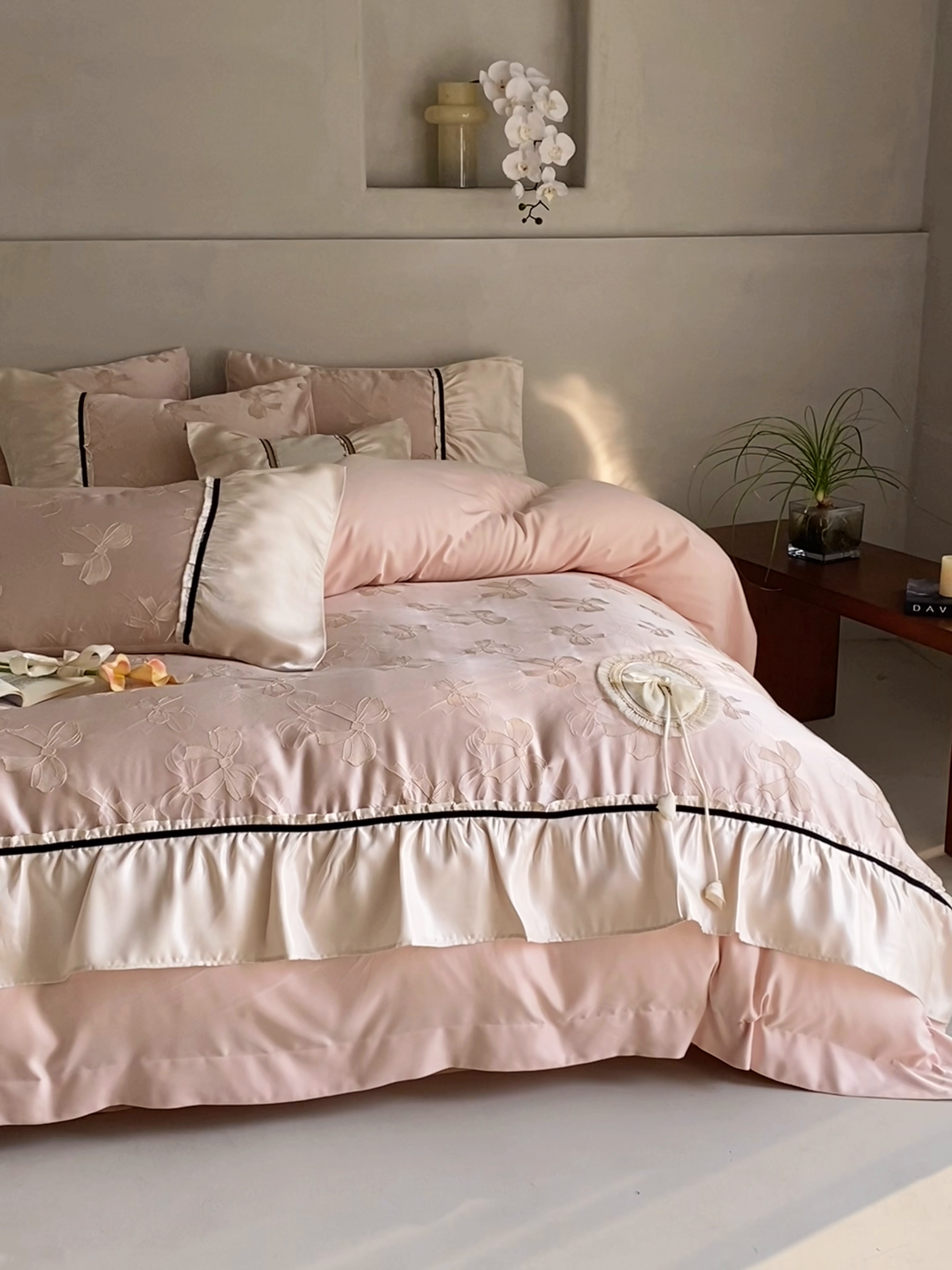 91家纺网 家纺一手货源 找家纺 （总）奥汀洛家纺 2025新款公主风工艺款水洗天丝四件套-甜心小姐