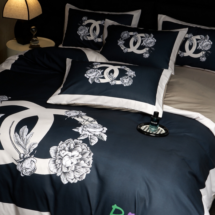 91家纺网 家纺一手货源 找家纺 花沐 2025新款轻奢潮牌亲肤棉纯棉四件套 黑香花