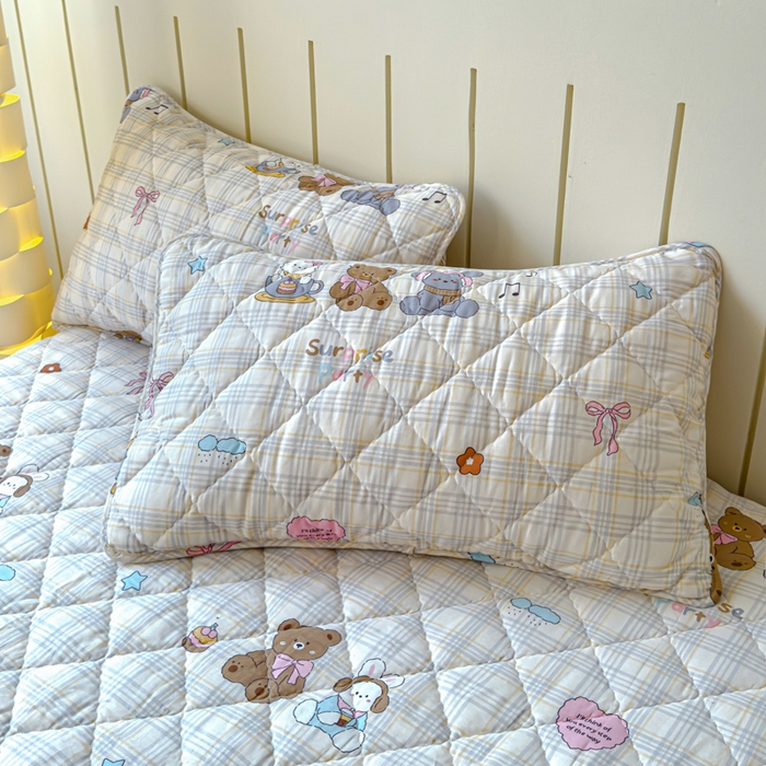 91家纺网 家纺一手货源 找家纺 U品汇 2025新款A类全棉夹棉防水床笠床罩单件隔尿透气床垫加厚防尘可水洗保护套 童谣