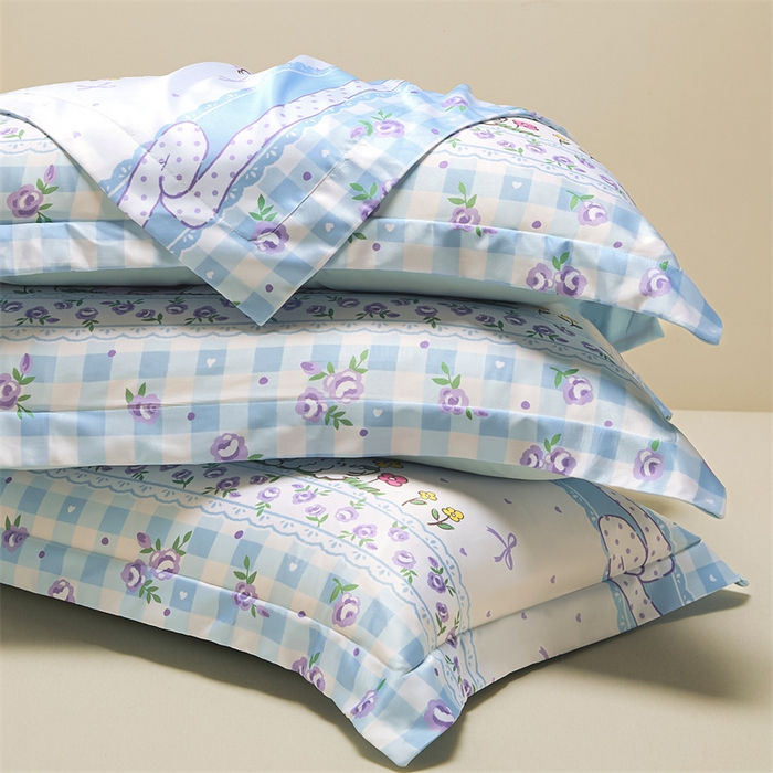 91家纺网 家纺一手货源 找家纺 笙意家纺 2025新款水洗真丝数码印花卡通枕套 小狗乐园