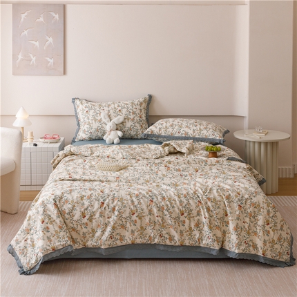 91家纺网 家纺一手货源 找家纺 优被业 2025新款全棉韩式小碎花花边夏被 夕颜花开