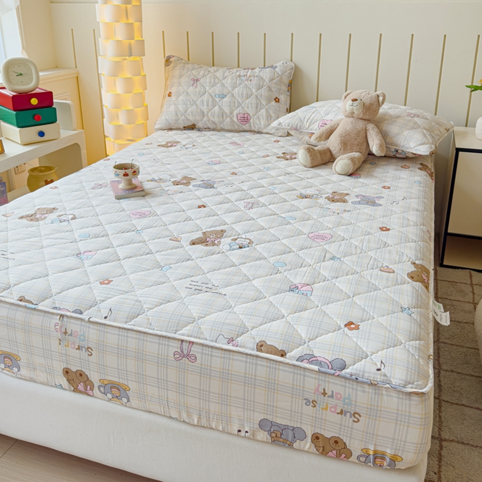 91家纺网 家纺一手货源 找家纺 U品汇 2025新款A类全棉夹棉防水床笠床罩单件隔尿透气床垫加厚防尘可水洗保护套 童谣