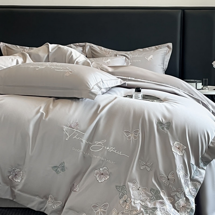 91家纺网 家纺一手货源 找家纺 欧乐蒂 2025新款A类亲肤棉刺绣四件套-蝶舞 蝶舞-夜灰