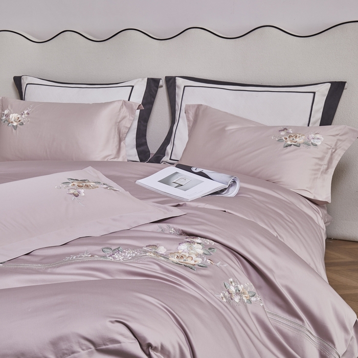 91家纺网 家纺一手货源 找家纺 爱情故事2025春夏居家新品四件套 盛夏-粉紫