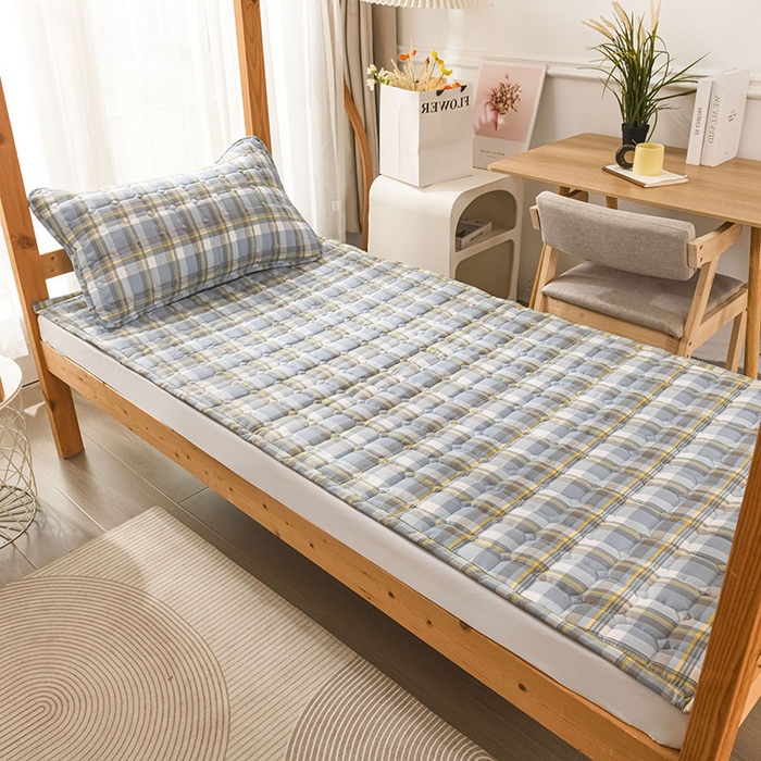 91家纺网 家纺一手货源 找家纺 恋绒家纺 无印风高低床学生床褥水洗棉宿舍上下铺软床垫 灰蓝格