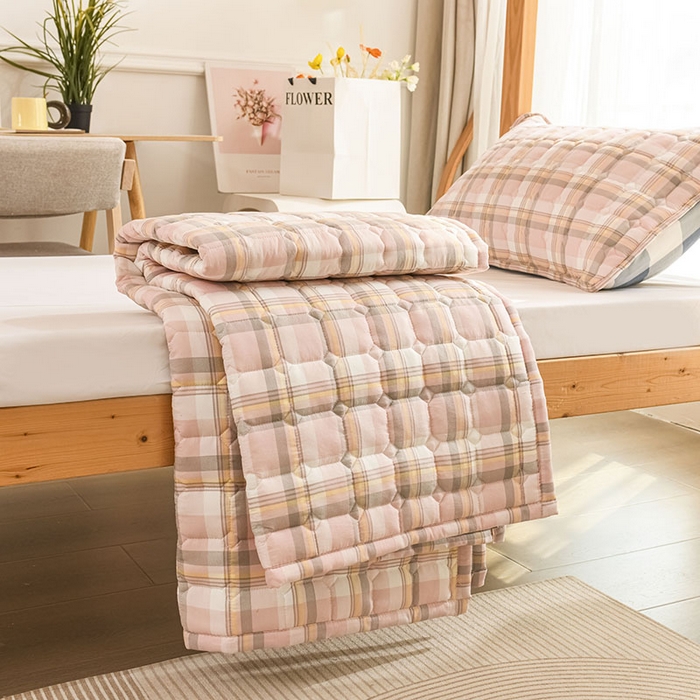 91家纺网 家纺一手货源 找家纺 恋绒家纺 无印风高低床学生床褥水洗棉宿舍上下铺软床垫 粉灰格