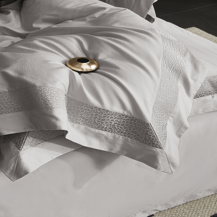 91家纺网 家纺一手货源 找家纺 爱情故事2025春夏居家新品四件套 臻彩（灰）