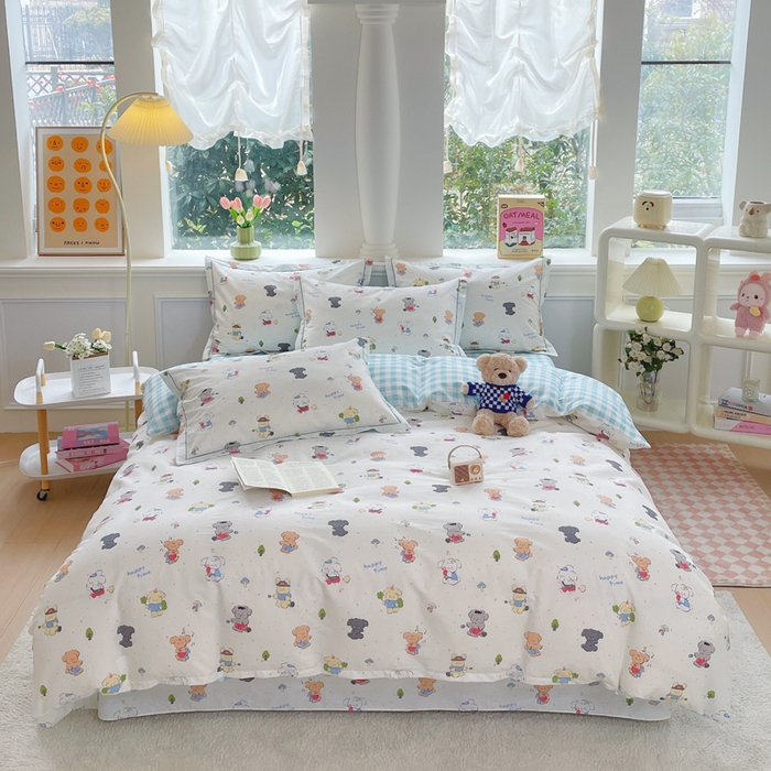 91家纺网 家纺一手货源 找家纺 铭博家纺 2025新款直播爆款100%全棉吊边一字绣工艺款13070印花全棉四件套 养乐多多