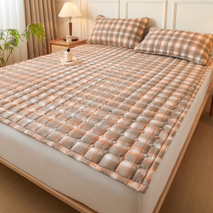 91家纺网 家纺一手货源 找家纺 恋绒家纺 2025新款无印风床褥床护垫宿舍床垫亲肤水洗棉软床垫 灰黄格