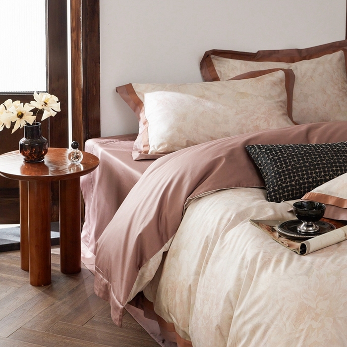 91家纺网 家纺一手货源 找家纺 由丽家纺 2025新款数码印花四件套 花依凝