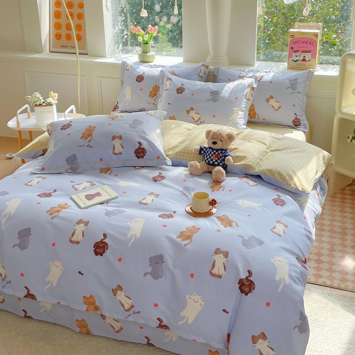 91家纺网 家纺一手货源 找家纺 铭博家纺 2025新款直播爆款100%全棉吊边一字绣工艺款13070印花全棉四件套 喵星庆典