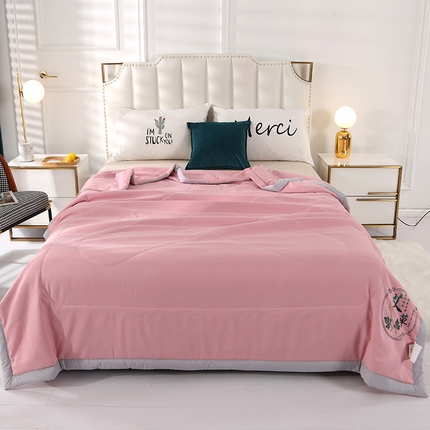 91家纺网 家纺一手货源 找家纺 圣尔雅家纺 2025新款艾草驱蚊抗菌夏凉被子被芯 豆沙粉