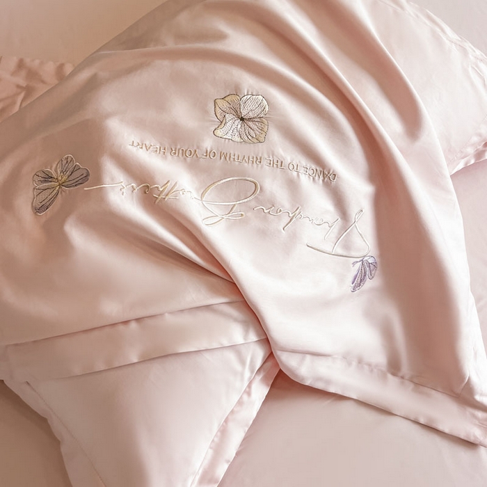 91家纺网 家纺一手货源 找家纺 欧乐蒂 2025新款A类亲肤棉刺绣四件套-蝶舞 蝶舞-颜粉