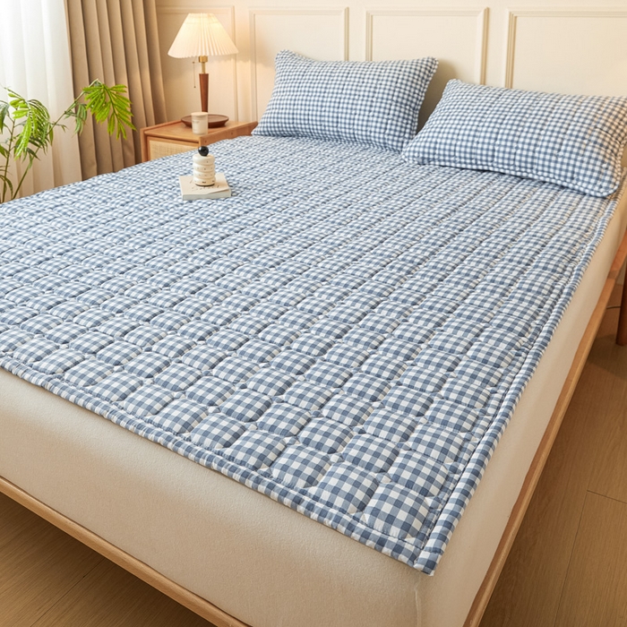 91家纺网 家纺一手货源 找家纺 恋绒家纺 2025新款无印风床褥床护垫宿舍床垫亲肤水洗棉软床垫 蓝小格