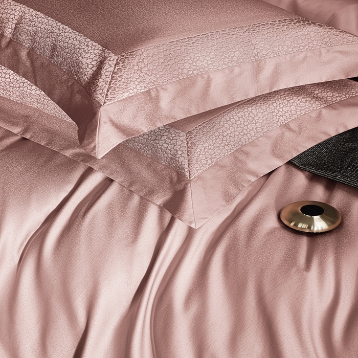 91家纺网 家纺一手货源 找家纺 爱情故事2025春夏居家新品四件套 臻彩（粉）