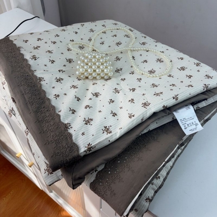 91家纺网 家纺一手货源 找家纺 （总）暖居 2025新款纯棉法式包边全棉夏被可机洗纯棉空调被夏凉被跑量款