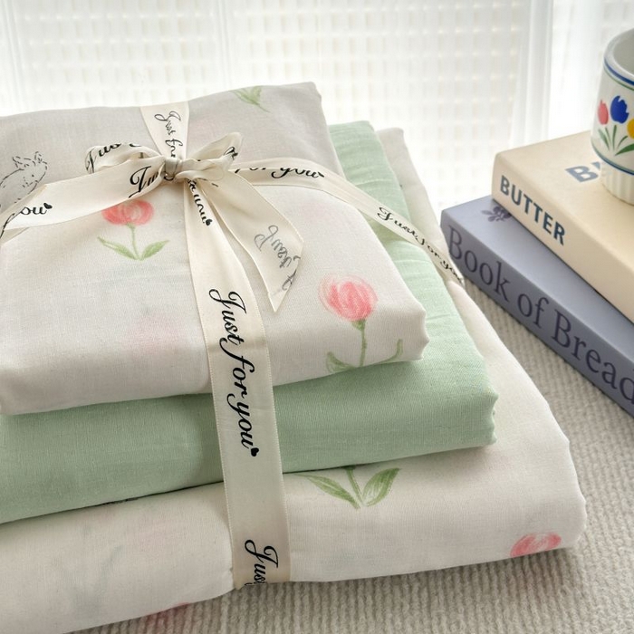 91家纺网 家纺一手货源 找家纺 2025新款双层纱印花卡通四件套-叠拍 郁金香小兔