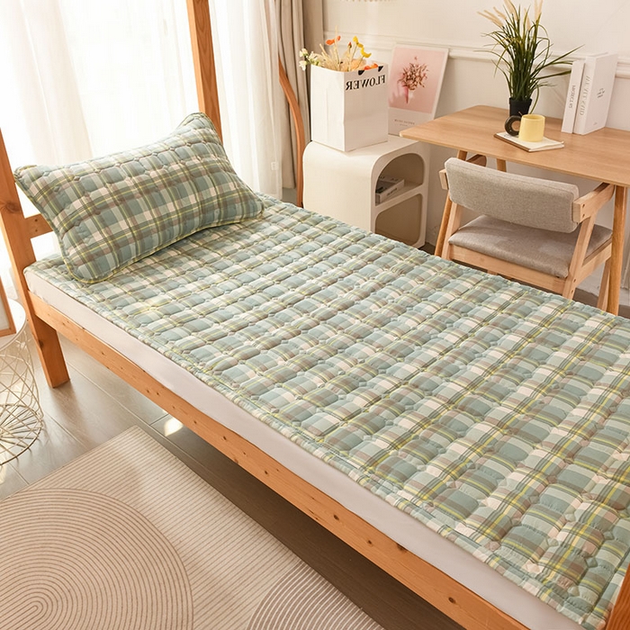 91家纺网 家纺一手货源 找家纺 恋绒家纺 无印风高低床学生床褥水洗棉宿舍上下铺软床垫 绿大格