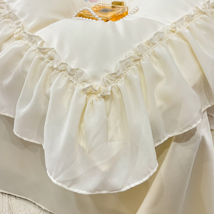 91家纺网 家纺一手货源 找家纺 花香四季家纺 2025新款法式蕾丝裙边刺绣仙女公主风四件套 玫瑰米