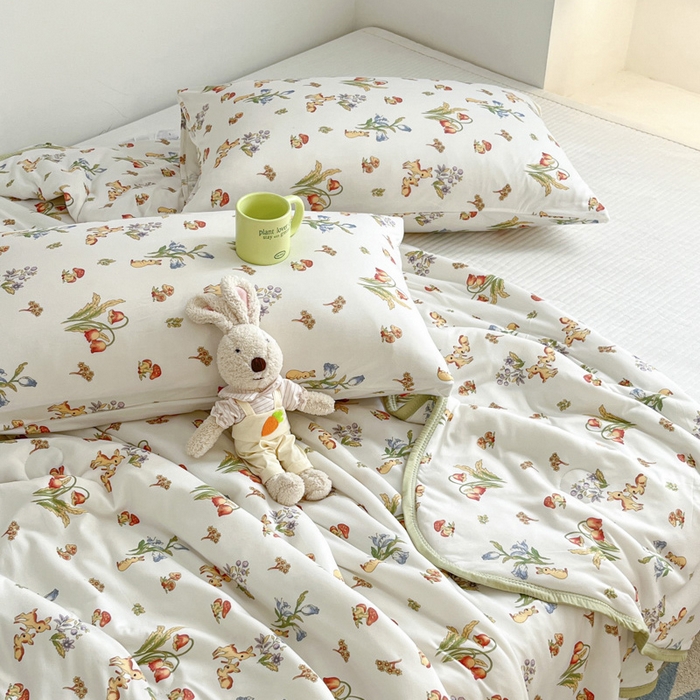 91家纺网 家纺一手货源 找家纺 桃子家居  2025新款A类高品质牛奶针织棉软糯大豆夏被 针织棉-花间小鹿