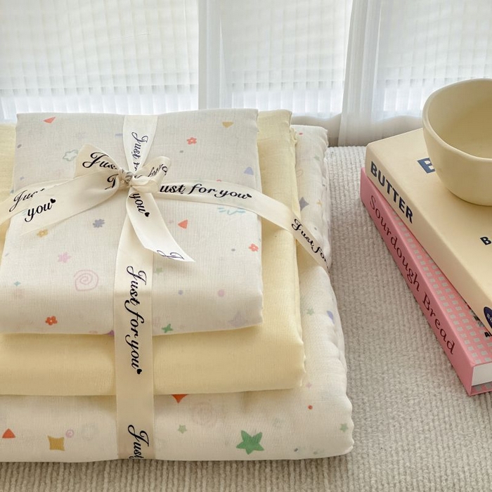 91家纺网 家纺一手货源 找家纺 2025新款双层纱印花卡通四件套-叠拍 星星点点