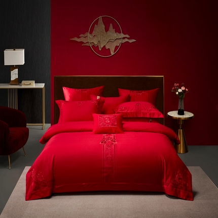 91家纺网 家纺一手货源 找家纺 爱情故事2025新款婚庆新品 锦绣红妆