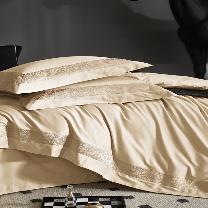 91家纺网 家纺一手货源 找家纺 爱情故事2025春夏居家新品四件套 臻彩（金色）