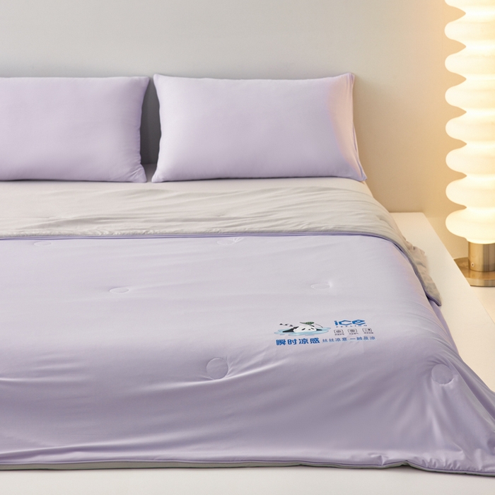 91家纺网 家纺一手货源 找家纺 大彩家居 2025新款锦氨冰激凌雪糕被 梦幻紫