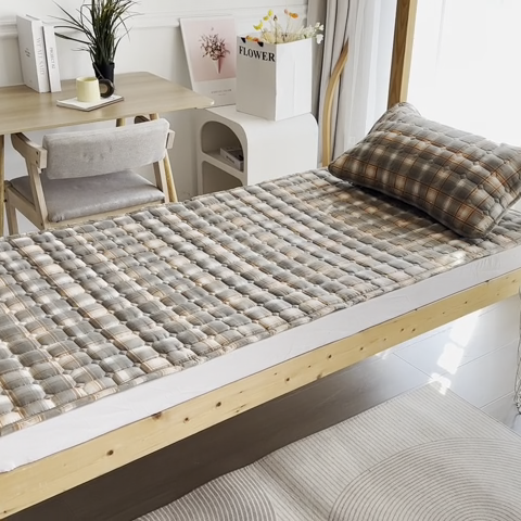 91家纺网 家纺一手货源 找家纺 恋绒家纺 无印风高低床学生床褥水洗棉宿舍上下铺软床垫 灰黄格