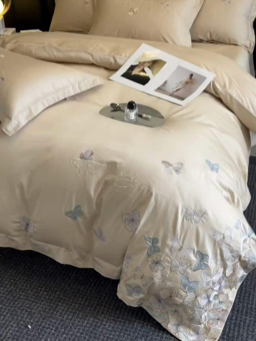 91家纺网 家纺一手货源 找家纺 欧乐蒂 2025新款A类亲肤棉刺绣四件套-蝶舞 蝶舞-金咖