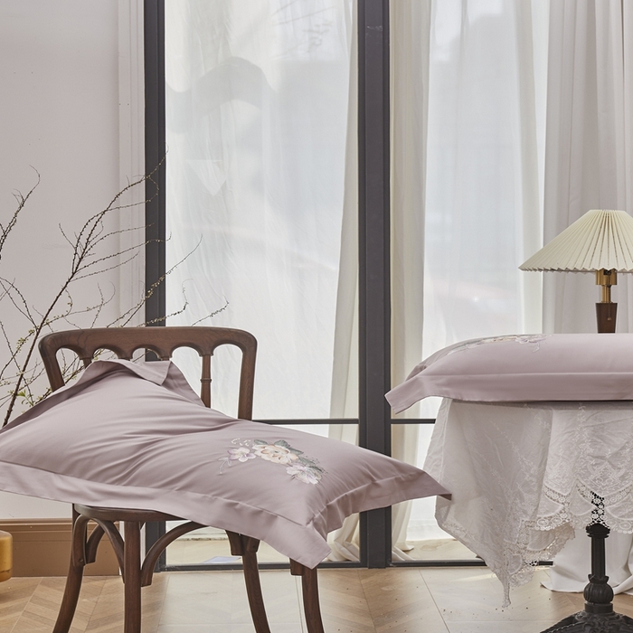 91家纺网 家纺一手货源 找家纺 爱情故事2025春夏居家新品四件套 盛夏-粉紫